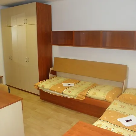 Hostel Slezská *
